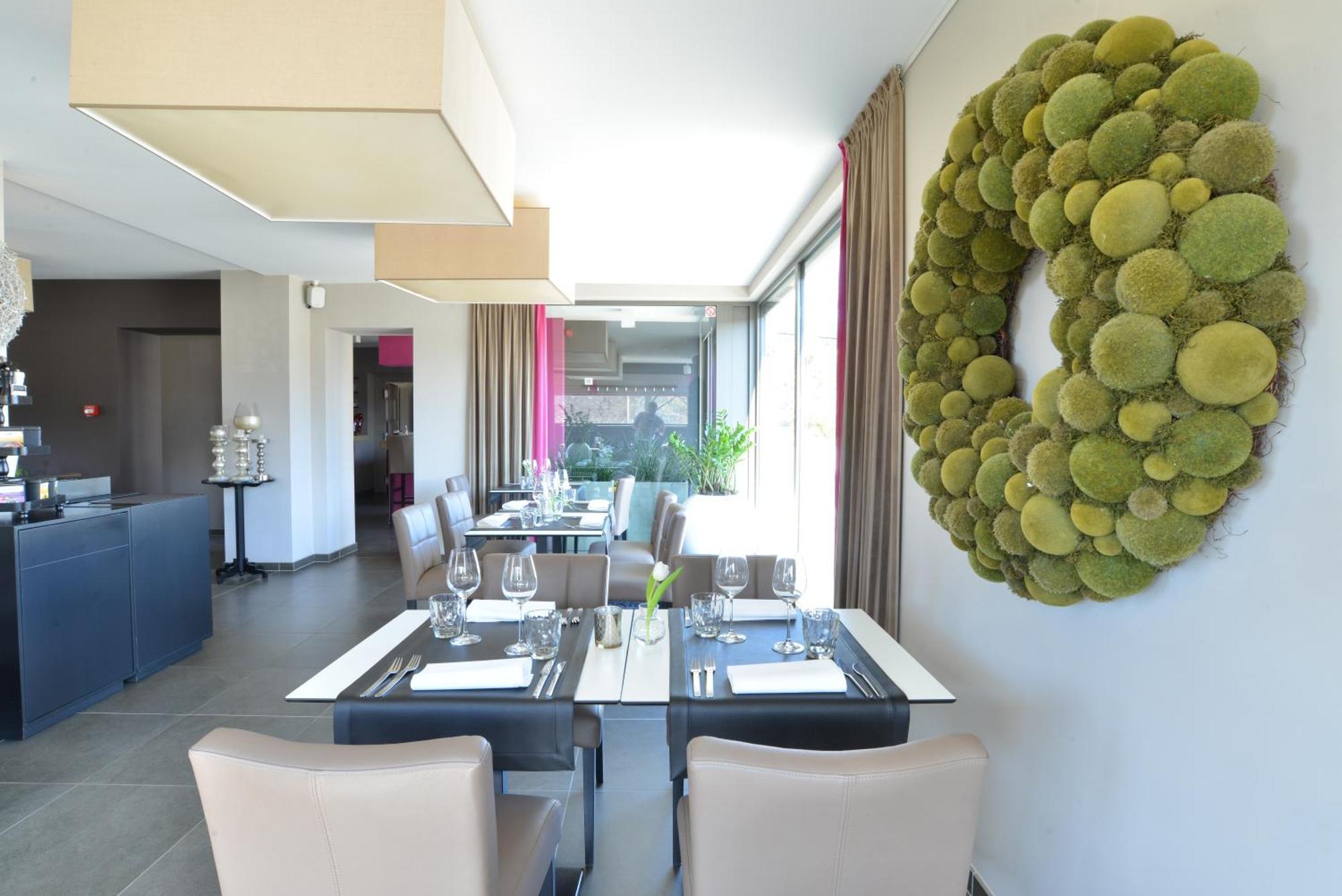 Durbuy O Restaurant Hotel Bagian luar foto